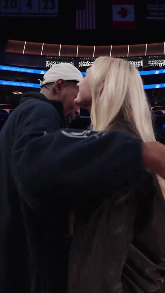 卡梅倫布林克這大長(zhǎng)腿，KD都得多看幾眼