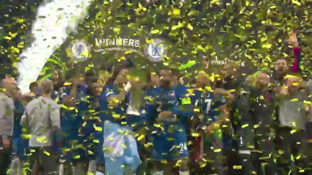 ?榮耀藍軍！歐協(xié)聯(lián)奪冠捧杯！里斯-詹姆斯高舉獎杯全隊慶祝