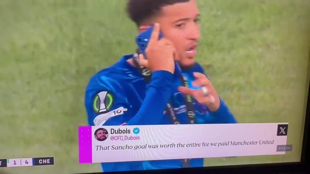 直接攤牌！桑喬賽后在場上煲電話粥，大聲說自己不回曼聯(lián)