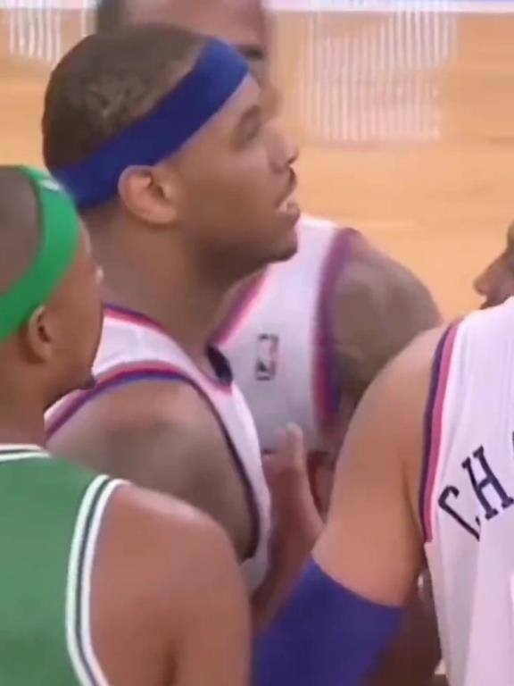 社會(huì)瓜！當(dāng)年安東尼與加內(nèi)特發(fā)生沖突，賽后瓜哥帶人堵綠軍大巴